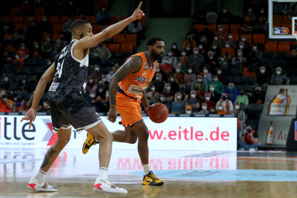 中场衔接效 中场衔接效